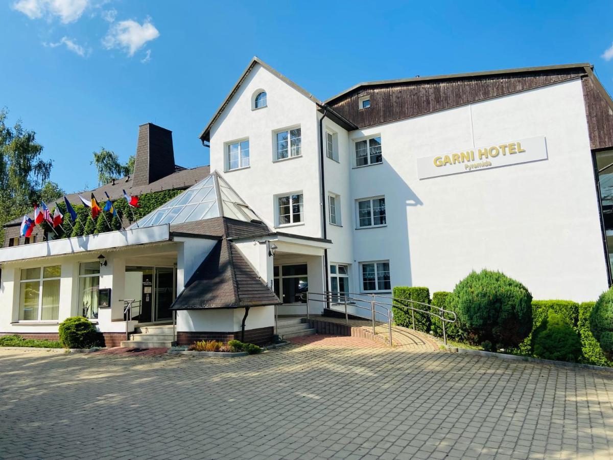 Garni Hotel Pyramida Cheb Kültér fotó