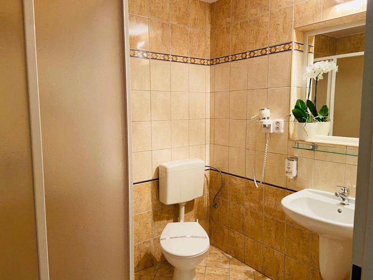 Garni Hotel Pyramida Cheb Kültér fotó